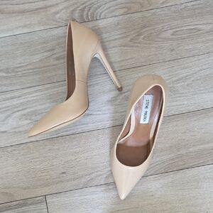 Steve Madden Proto Leather Beige Pointed-Toe Stiletto Pumps 8